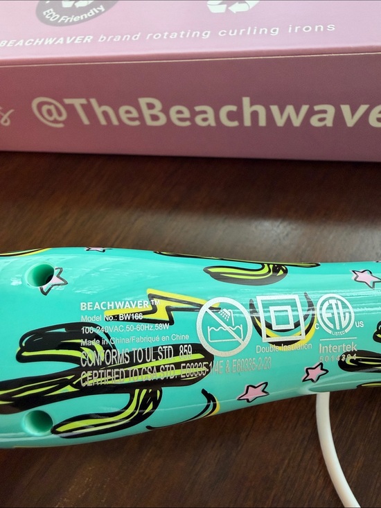 The Beachwaver Co. Styling Wand - Dual voltage, special edition
